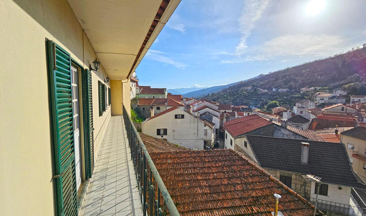  kaufen Dorfhaus Famalicão Guarda 4